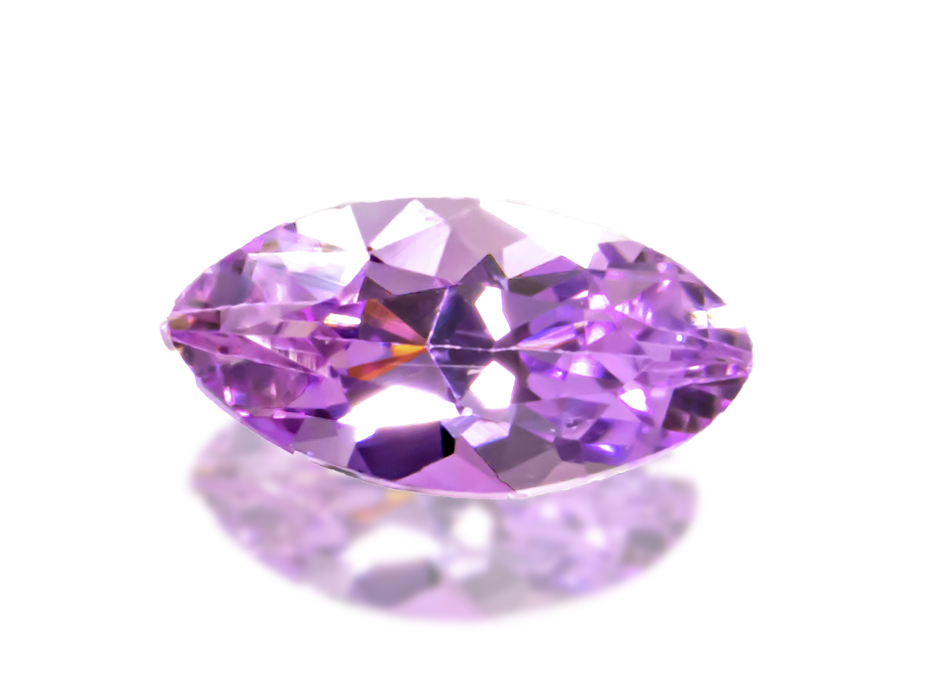 ピンクゾイサイト（0.345ct) | 宝石・婚約指輪・結婚指輪リアン公式サイト
